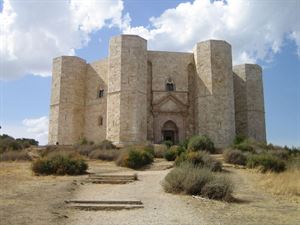 Castel del Monte: Cisl Bari e Fisascat, il 28 giugno giornata di riflessione su cultura e turismo